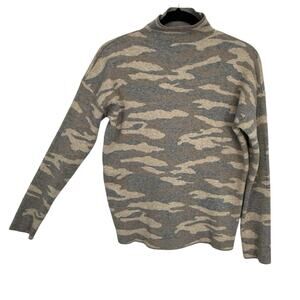 Tahari Medium Camo Knit Top Women's Gray Blue Tube-Neck Long Sleeve Pullover